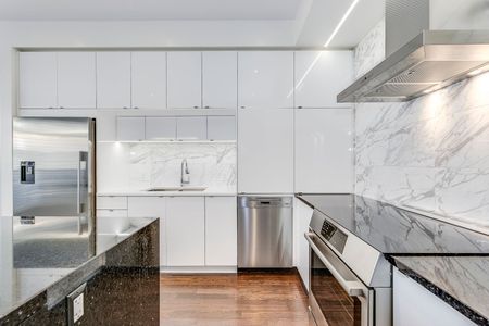 For Lease - 227 Huguenot Road, Oakville, Ontario - Photo 5