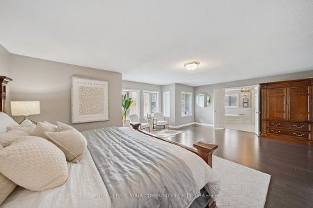 For Lease - 22 Theobalds Circle, Richmond Hill, Ontario - Photo 5