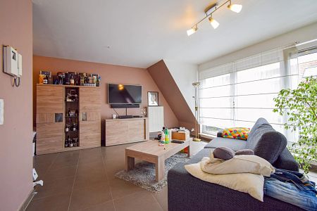 Recent duplexappartement met ruime slaapkamer in centrum van Gistel - Foto 3