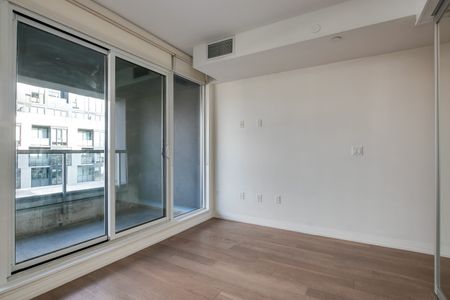 For Lease - 835 St Clair Avenue Unit# 401, Toronto, Ontario - Photo 5