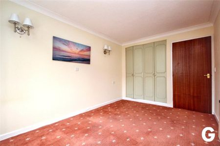 1 bedroom retirement property to rent - Photo 2