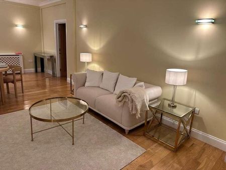 Grove End Road, London, NW8 - Photo 2