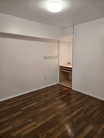 For Lease - 96 Benziger Lane, Hamilton, Ontario - Photo 3