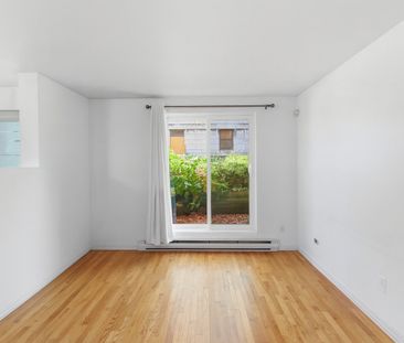 Apartment for rent, Montréal (Ville-Marie) - Photo 1