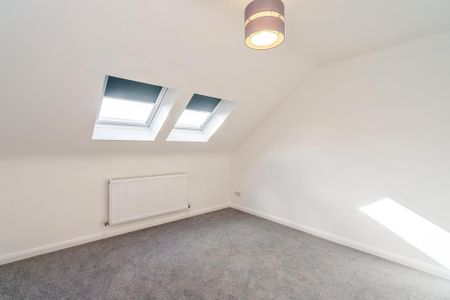 2 bedroom flat to rent - Photo 3