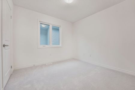 For Lease - 11 Gemini Drive, Barrie, Ontario - Photo 5