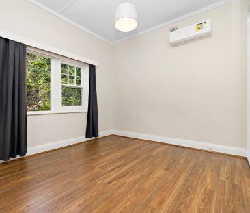 Character & Convenience in the Heart of Kingswood - Photo 4