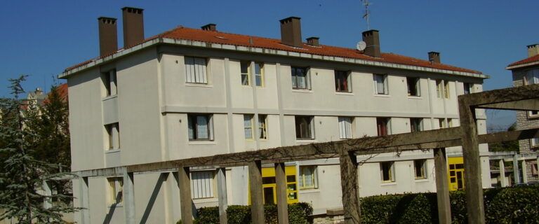 Appartement, 3 pièces – BOURG DE PEAGE - Photo 1