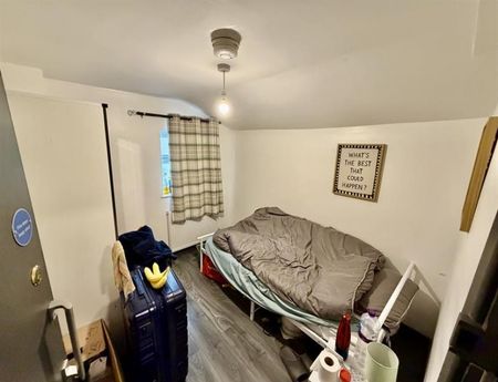 5 Bedroom Semi Detached To Let - Photo 5