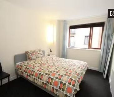 Stylish 3-bedroom apartment for rent in Old City, Dublin - Photo 4