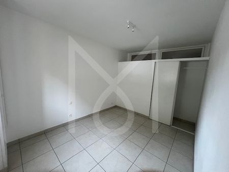 Location Appartement 3 pièces 56m² SEPTEMES LES VALLONS 13240 - Photo 2