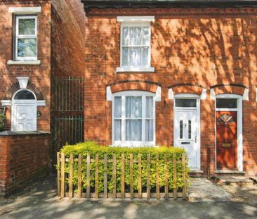 2 bedroom terraced house to rent - Photo 2