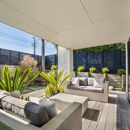 Premium beachside living on sought-after Karewa Parade - Photo 5