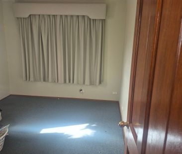 Frankston North - Photo 5