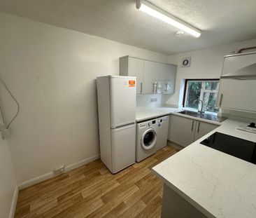 2 bedroom flat to rent - Photo 6