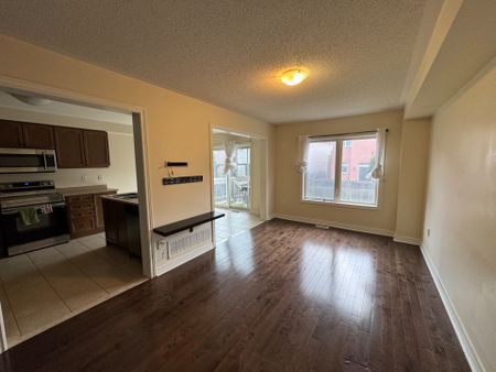 For Lease - 4814 Thomas Alton Boulevard, Burlington, Ontario - Photo 3