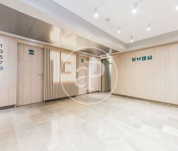 1 bedroom luxury Apartment for rent in Madrid, Spain - Photo 2