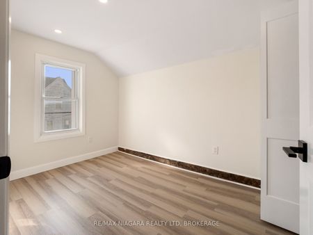 For Lease - 132 Waterloo Street Unit# UNIT #2, Fort Erie, Ontario - Photo 3