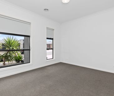 Spacious 3 Bedroom Home in Kalkallo - Photo 4