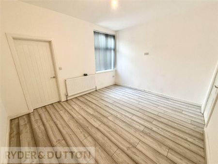 2 bedroom terraced house to rent - Photo 4