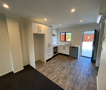 Modern 2-Bedroom, 2-Bathroom Townhouse in Hamilton East – $580/Week... - Photo 1