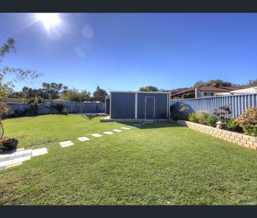 31 Cantua Way, Forrestfield, WA 6058 - Photo 3