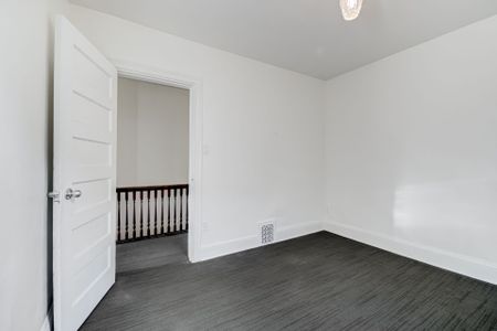 For Lease - 1239 College Street Unit# 2nd Flr, Toronto, Ontario - Photo 2