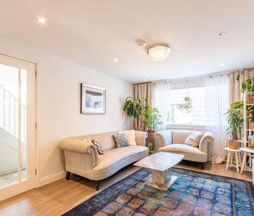 3 bedroom semi-detached house to rent - Photo 3