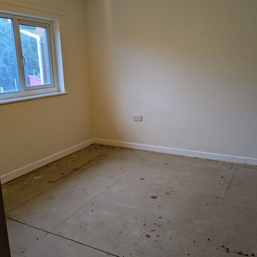 ***APPLY ONLINE***3 Bed House, Rhodfa Bevan, Cadoxton, Neath -Max 4 persons - Photo 1