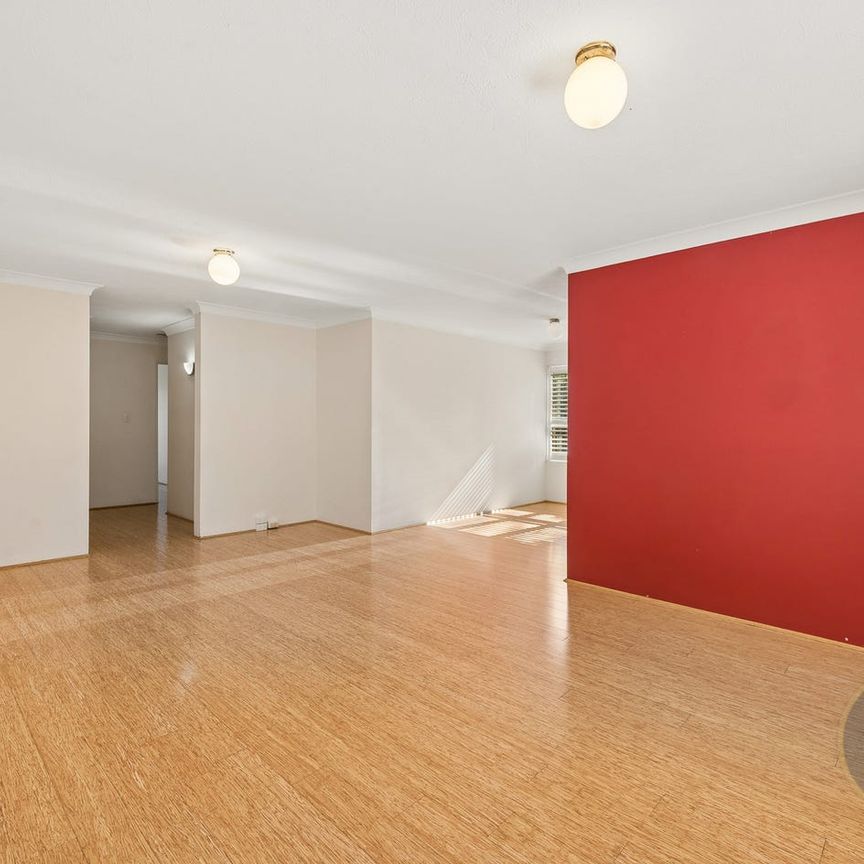 Spacious Living in the Heart of Taringa - Photo 1