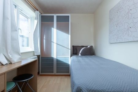 Bishops Court, Marston - Photo 2