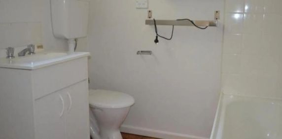 One Bedroom Apartment Close Too Chadstone - Photo 2