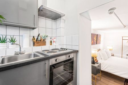 Studio Flat, Edgware Road, W2 - Photo 5