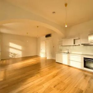 360 TOUR // LUXUSWOHNUNG IN BAROCKMEIERHAUS - Photo 3