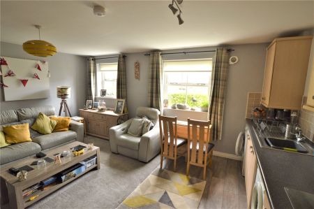 Madison Close, Hayle, Cornwall, TR27 - Photo 4