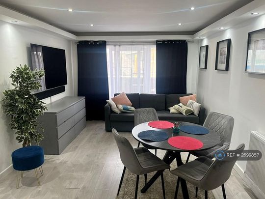 1 bedroom flat to rent - Photo 1