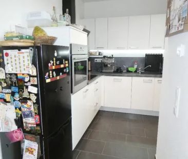 Moderne 2-Zimmer-Wohnung mit großer Sonnenloggia, Aufzug und Rheinb... - Photo 1