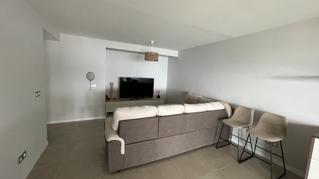 Location Appartement 4 pièces 100m² SCHOELCHER 97233 - Photo 1