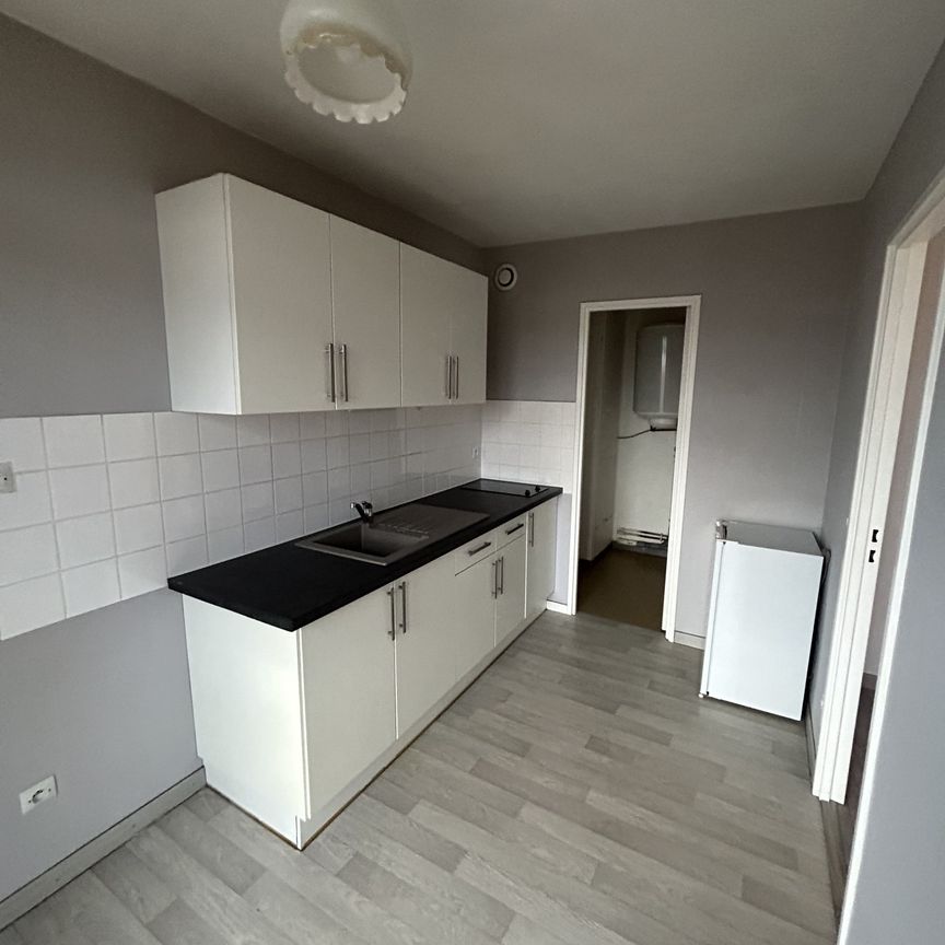Location Appartement 1 pièce 28m² GERZAT 63360 - Photo 1