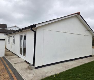 2 bedroom detached bungalow to rent - Photo 6