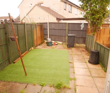 2 bedroom semi-detached house to rent - Photo 6