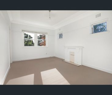 2/112 Burns Bay Road, Lane Cove, NSW 2066 - Photo 6