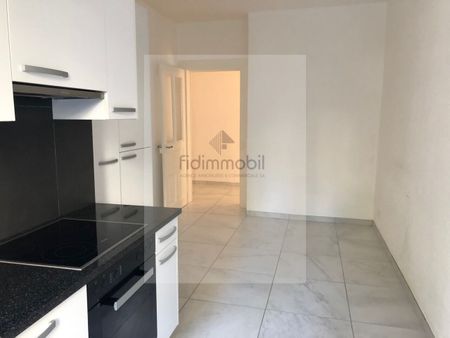 For rent, 2.5 rooms, Temple-Allemand 101, La Chaux-de-Fonds - Photo 4