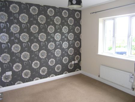 Standish Street, Bridgwater, Somerset, TA6 - Photo 2