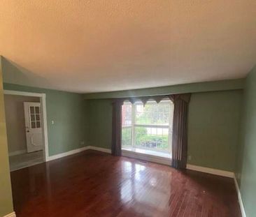 For Lease - 30 Blackthorn Lane, Brampton, Ontario - Photo 4