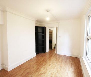 2 bedroom ground floor flat to rent - Photo 2