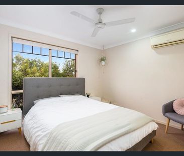 Well presented family home - Photo 5