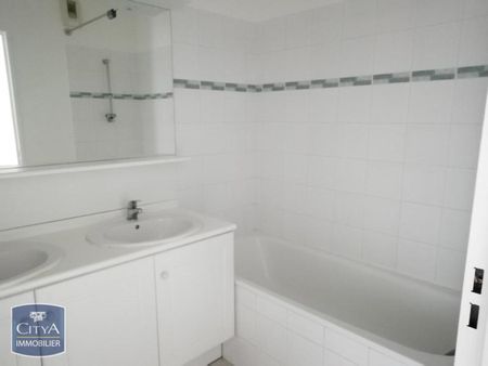 Location Appartement 4 pièces 88m² BOURG EN BRESSE 01000 - Photo 5