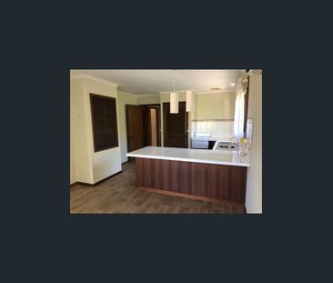 Family Home In Old Ocean Grove - Photo 6