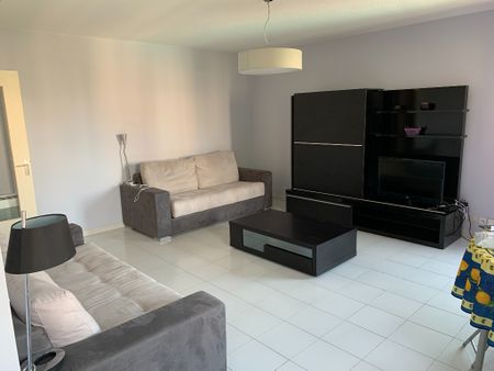 Location Appartement 1 pièce 36m² - Photo 2